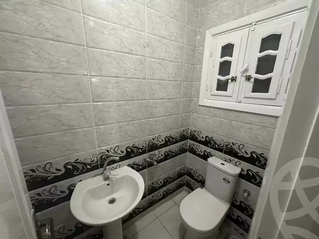 https://aqarmap.com.eg/en/listing/5715544-for-sale-alexandria-ganaklis-shr-mrtdy-bsh