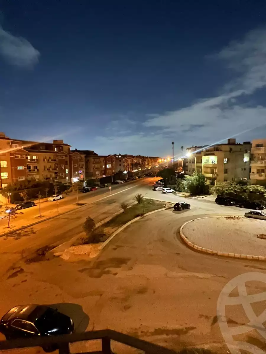 https://aqarmap.com.eg/en/listing/5716512-for-sale-cairo-el-sheikh-zayed-city-el-hay-elsabeaa