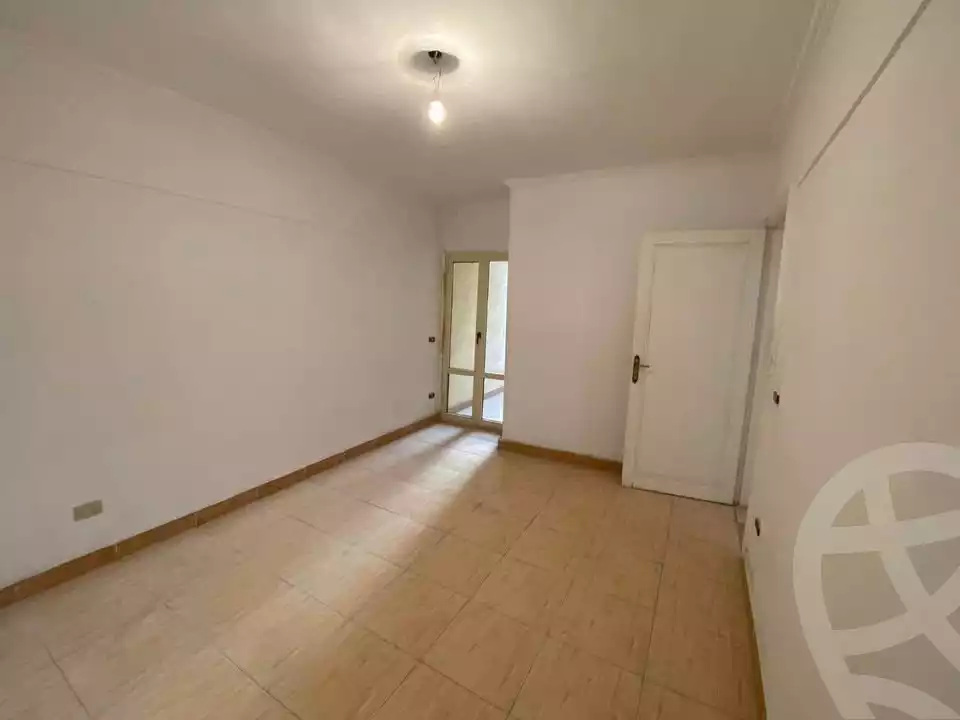 https://aqarmap.com.eg/en/listing/5718522-for-sale-alexandria-zezenia-ibrahim-el-attar-st