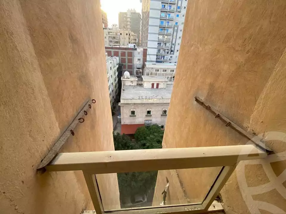 https://aqarmap.com.eg/en/listing/5718522-for-sale-alexandria-zezenia-ibrahim-el-attar-st