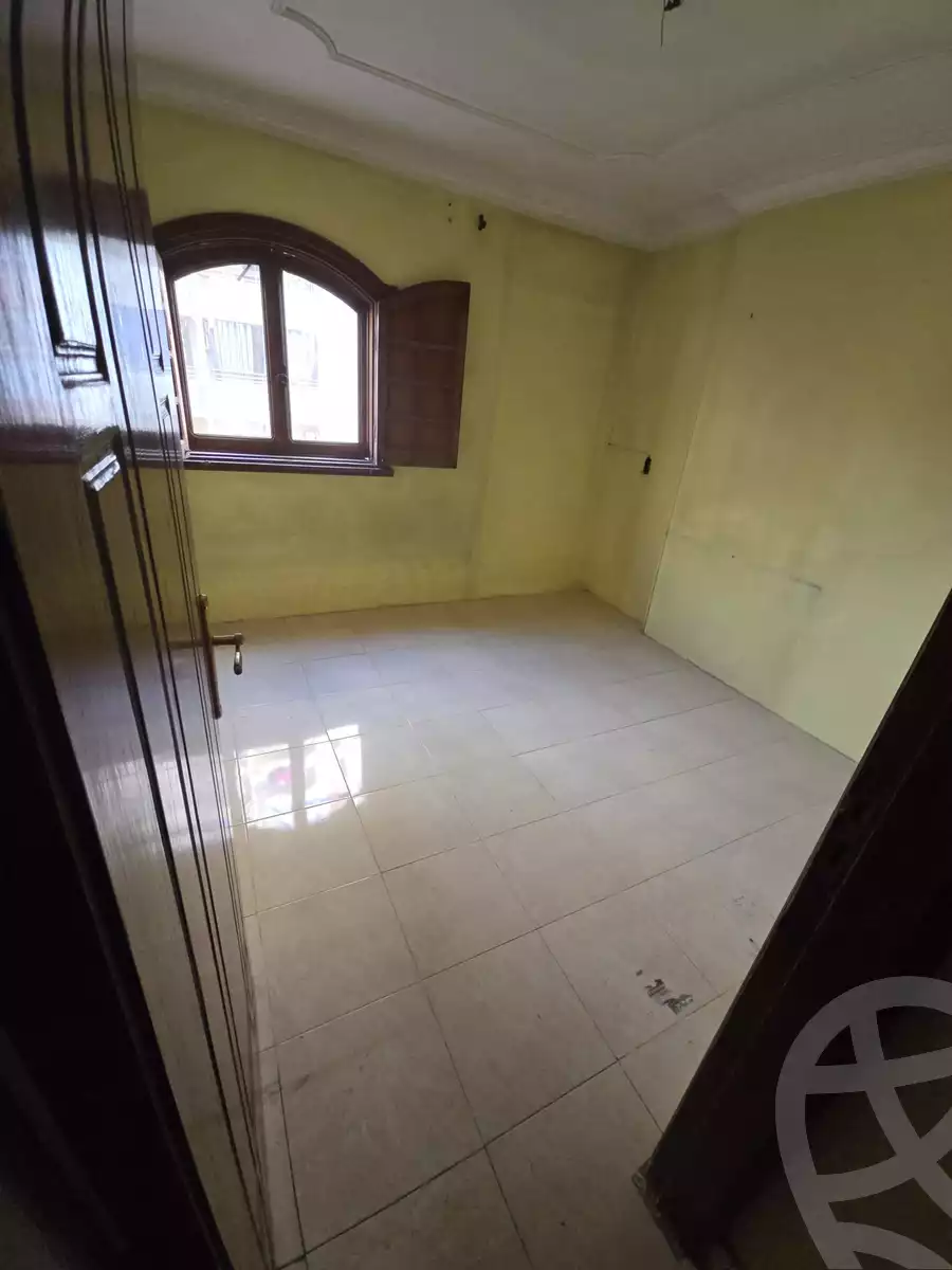 https://aqarmap.com.eg/en/listing/5719923-for-sale-cairo-helwan-helwan-el-sharkeya-mostafa-safwat-st