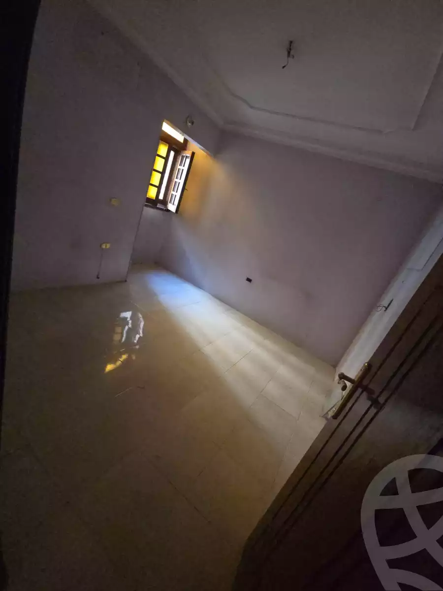 https://aqarmap.com.eg/en/listing/5719923-for-sale-cairo-helwan-helwan-el-sharkeya-mostafa-safwat-st