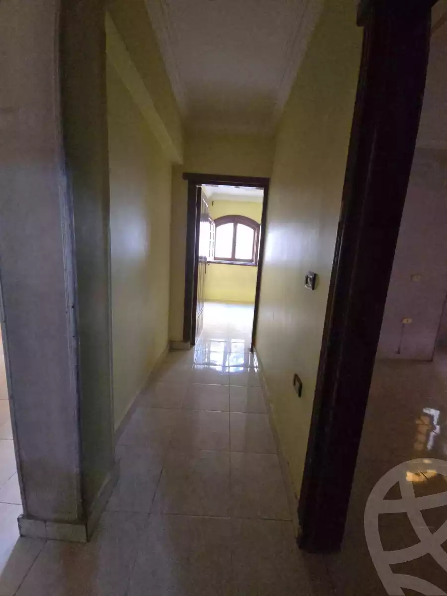 https://aqarmap.com.eg/en/listing/5719923-for-sale-cairo-helwan-helwan-el-sharkeya-mostafa-safwat-st