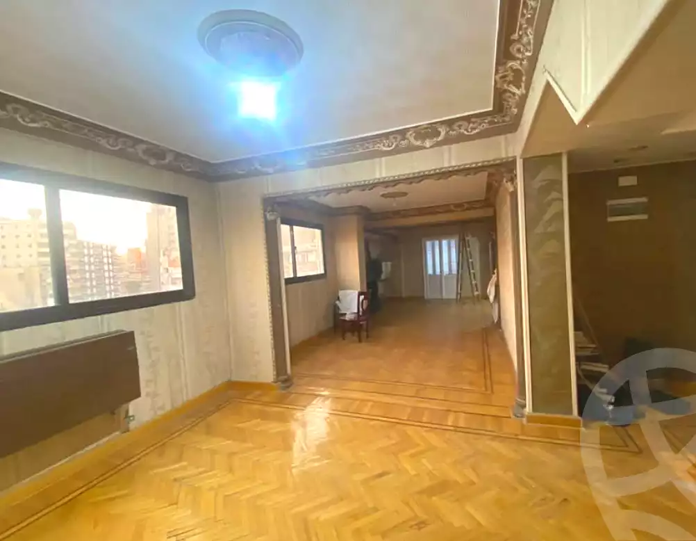 https://aqarmap.com.eg/ar/listing/5726140-for-sale-alexandria-ganaklis