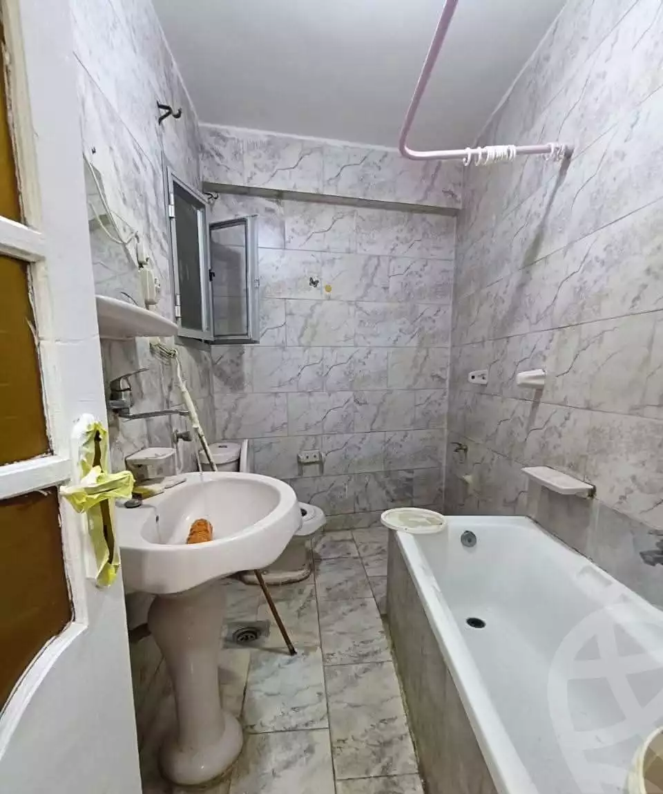 https://aqarmap.com.eg/en/listing/5726475-for-sale-alexandria-l-jmy-lbytsh-ibrahim-othman-st