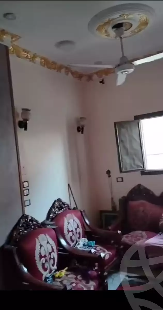 https://aqarmap.com.eg/en/listing/5727138-for-sale-sharqia-zagazig-zagazig-city-tolba-awaida-st
