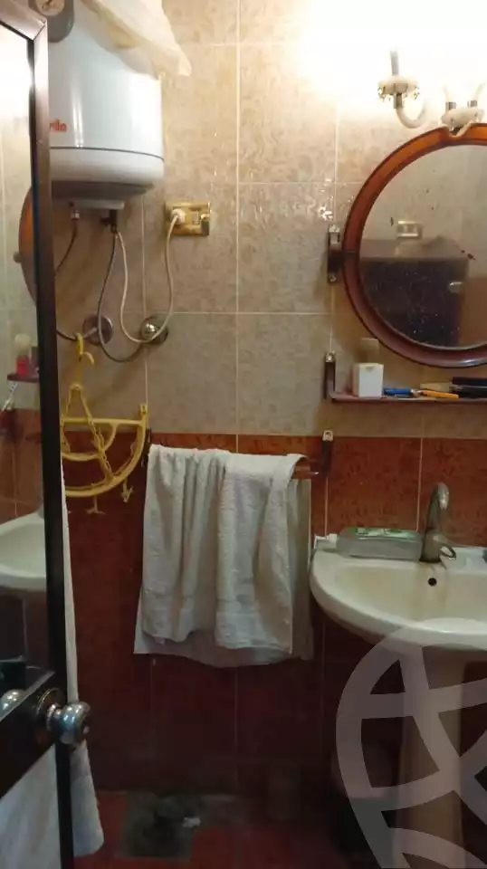 https://aqarmap.com.eg/en/listing/5732080-for-sale-alexandria-l-jmy-el-kilo-21