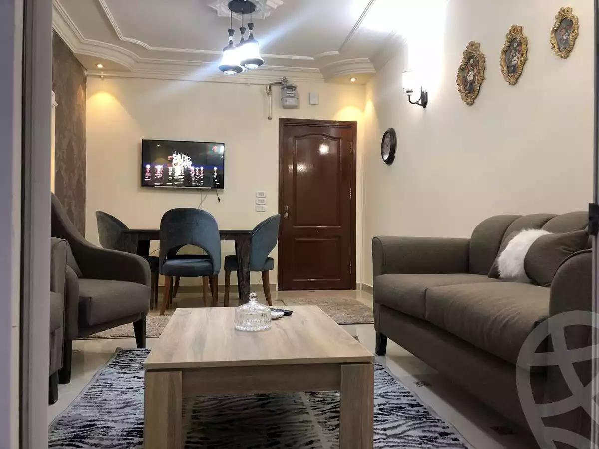 https://aqarmap.com.eg/ar/listing/5735126-for-rent-cairo-el-sheikh-zayed-city-compounds-rawdet-zayed