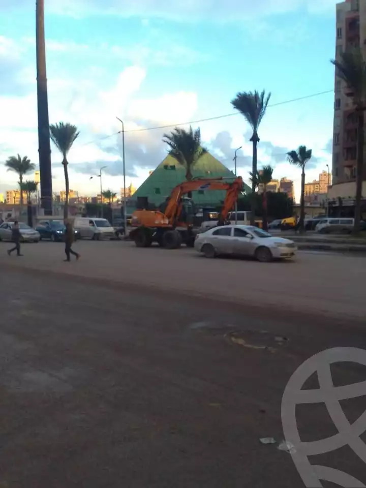 https://aqarmap.com.eg/ar/listing/5736245-for-sale-alexandria-sydy-bshr-sydy-bshr-qbly-el-sadaqa-el-islameya-mosque-st