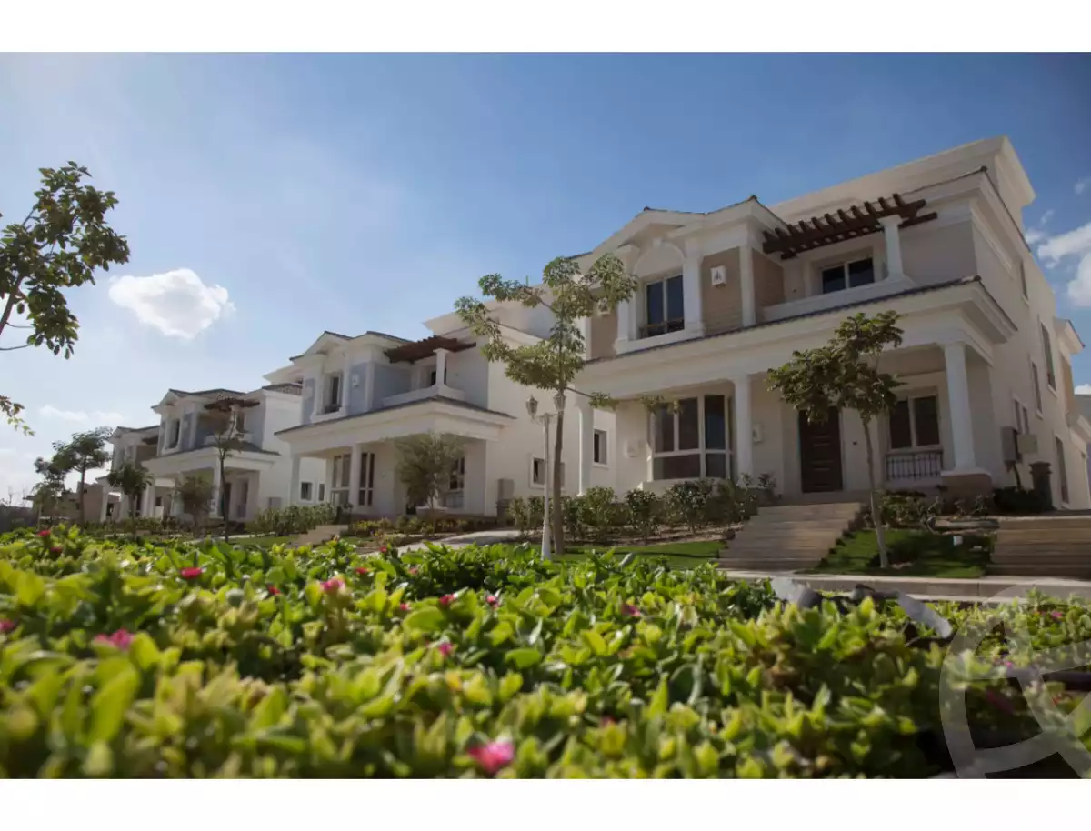 https://aqarmap.com.eg/ar/listing/5736664-for-sale-cairo-new-cairo-compounds-mountain-view1-1-compound