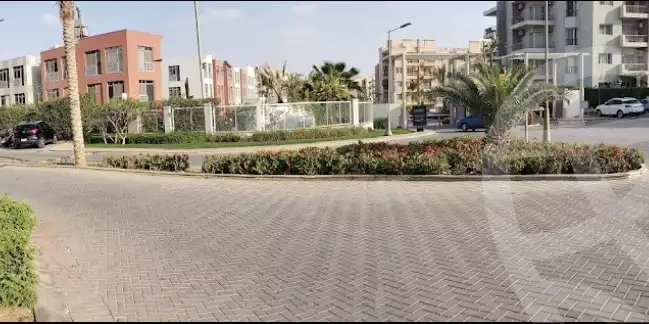https://aqarmap.com.eg/en/listing/5737169-for-rent-cairo-el-sheikh-zayed-city-compounds-dh-drys