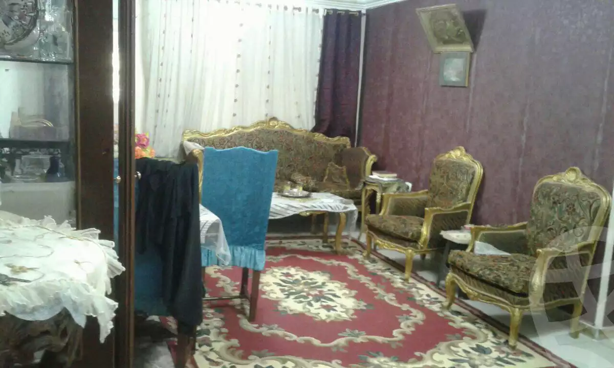 https://aqarmap.com.eg/ar/listing/5739325-for-sale-alexandria-l-jmy-bw-ywsf-el-forn-st