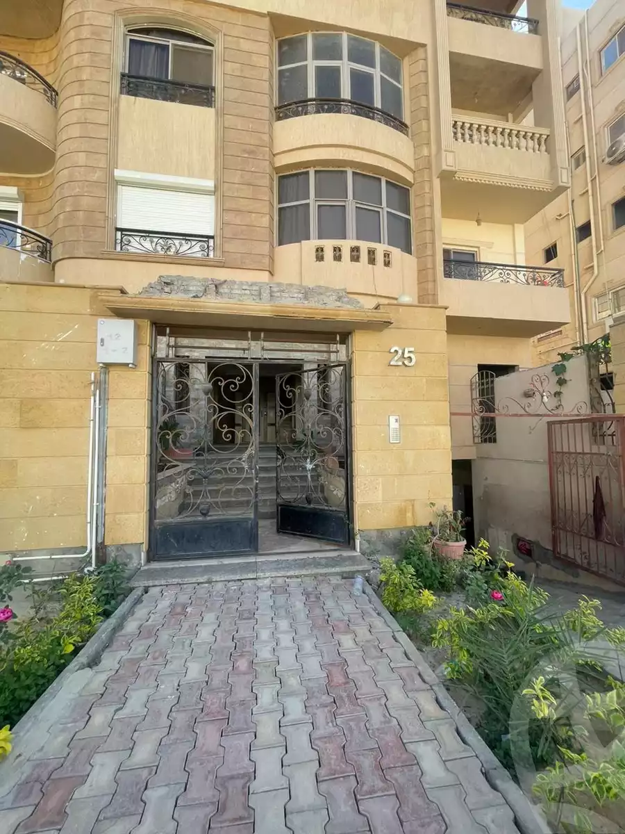 https://aqarmap.com.eg/ar/listing/5741954-for-sale-cairo-new-cairo-mohammed-nagib-axis-st