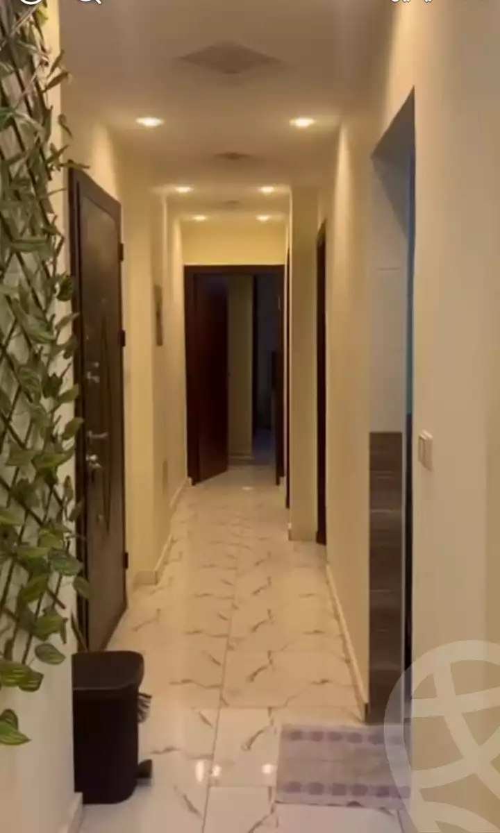 https://aqarmap.com.eg/en/listing/5742171-for-sale-cairo-helwan-hadayek-helwan-nile-corniche-st