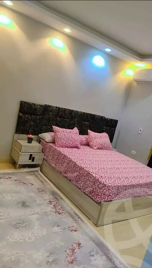 https://aqarmap.com.eg/ar/listing/5743072-for-rent-cairo-mokattam-lhdb-l-ly-shareaa-9