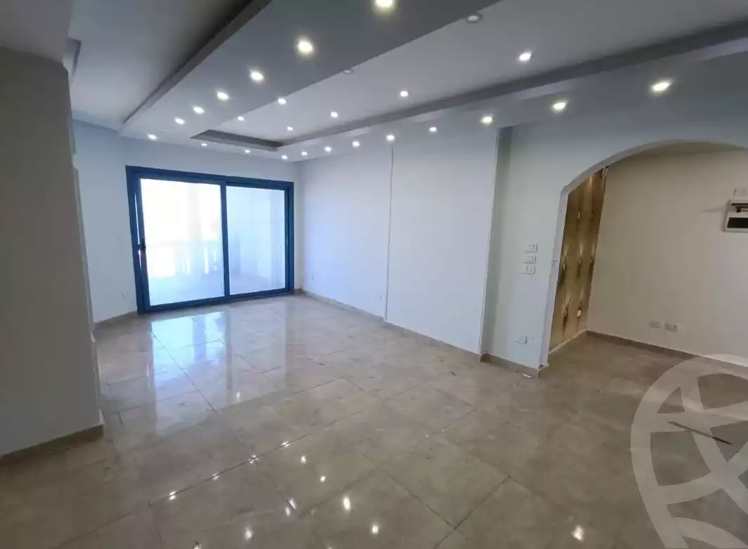 https://aqarmap.com.eg/ar/listing/5743531-for-sale-alexandria-camp-cesar-el-gaish-rd