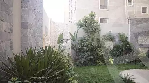 https://aqarmap.com.eg/ar/listing/5744451-for-sale-cairo-new-cairo-90th-street-northern-90th-street