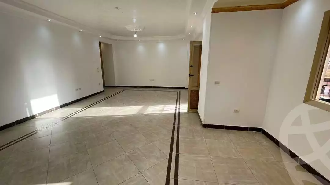 https://aqarmap.com.eg/en/listing/5746199-for-sale-cairo-mokattam-el-hadabah-el-wosta-el-mantaqa-el-rabaa-street-33