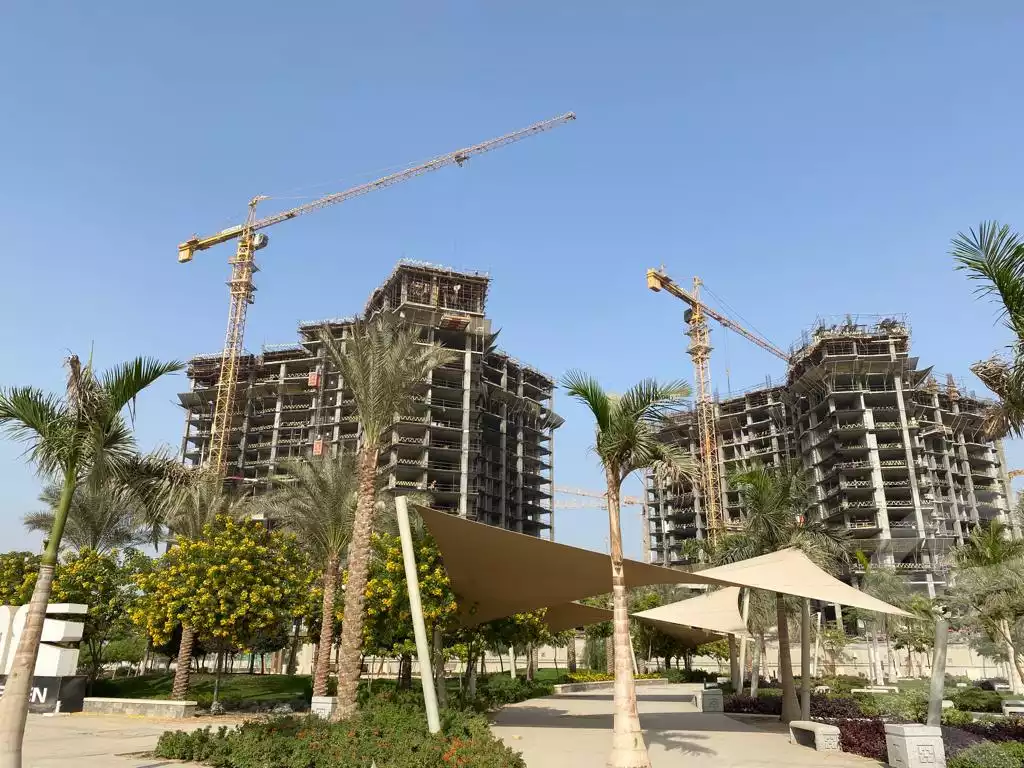 https://aqarmap.com.eg/en/listing/5752003-for-sale-cairo-el-sheikh-zayed-city-compounds-zyd-wr-llttwyr-z-tower
