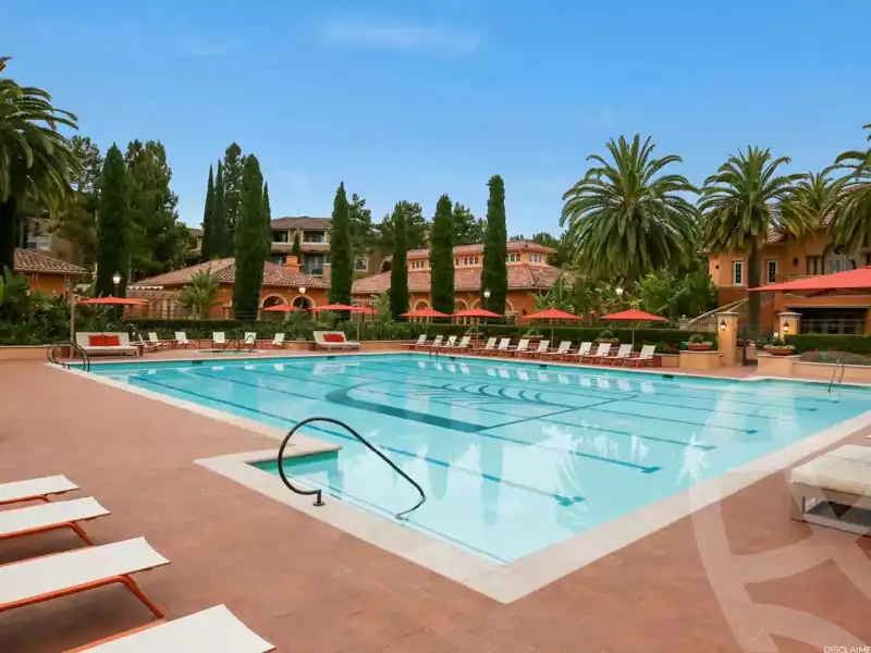 https://aqarmap.com.eg/en/listing/5753366-for-sale-cairo-el-sheikh-zayed-city-compounds-kmbwnd-fyldj-wyst-dr-llttwyr