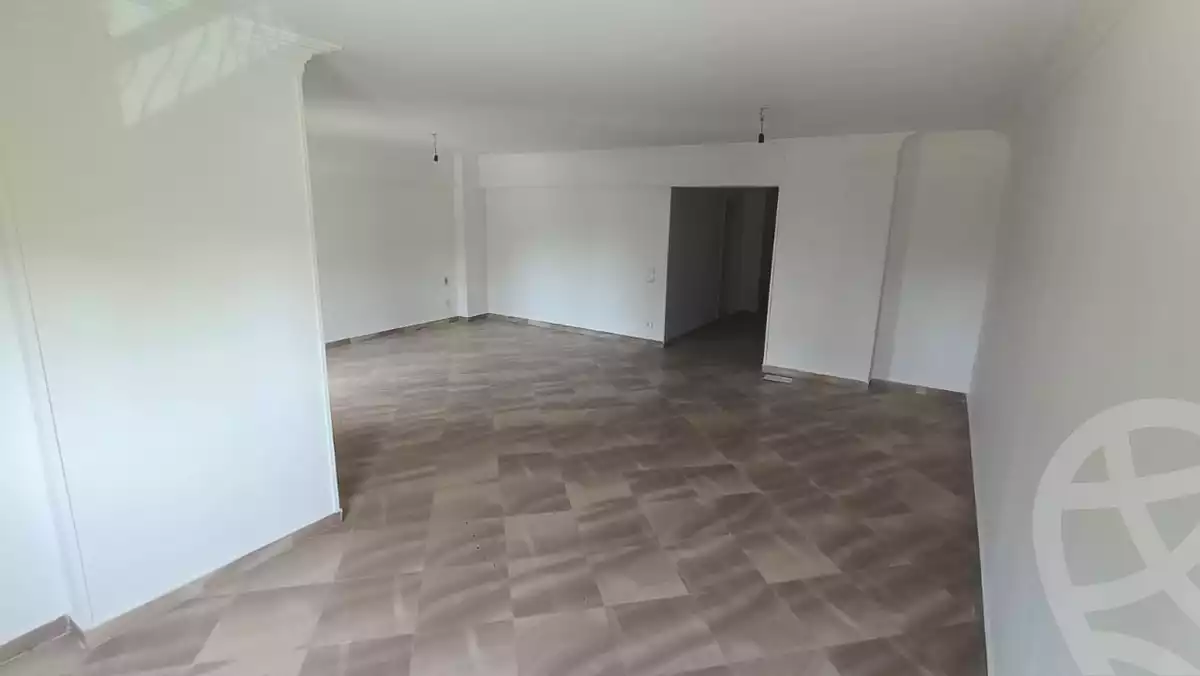 https://aqarmap.com.eg/en/listing/5737103-for-sale-cairo-6th-of-october-el-wahatt-road
