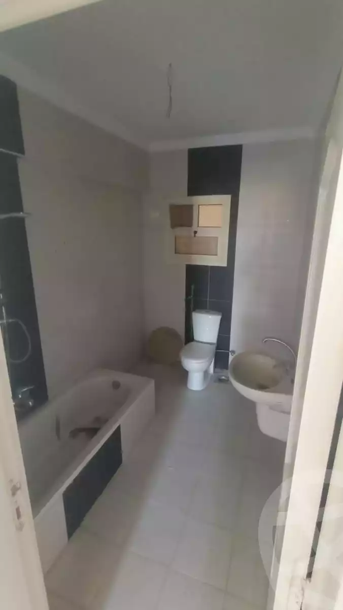 https://aqarmap.com.eg/en/listing/5737103-for-sale-cairo-6th-of-october-el-wahatt-road