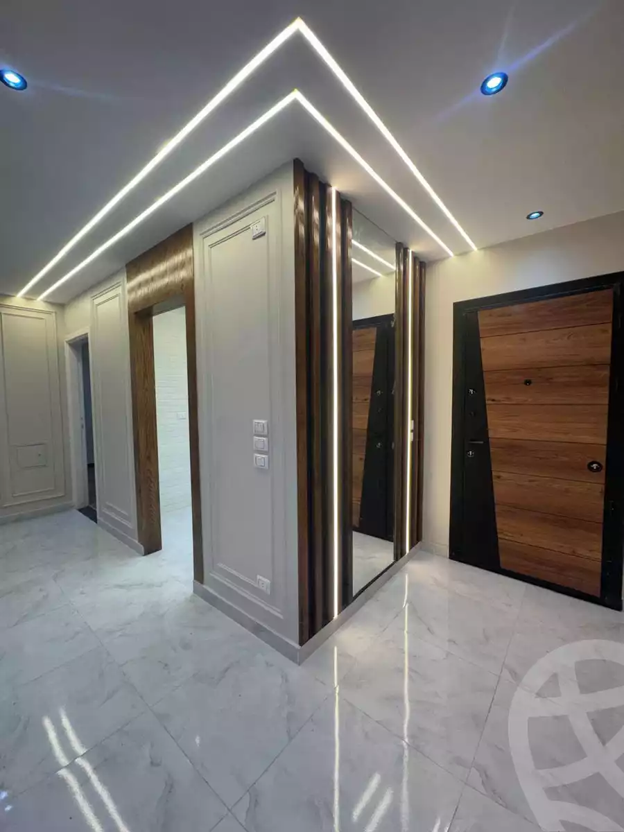 https://aqarmap.com.eg/en/listing/5757753-for-sale-cairo-mokattam-el-hadabah-el-wosta-el-mantaqa-el-olaa-baron-school-street