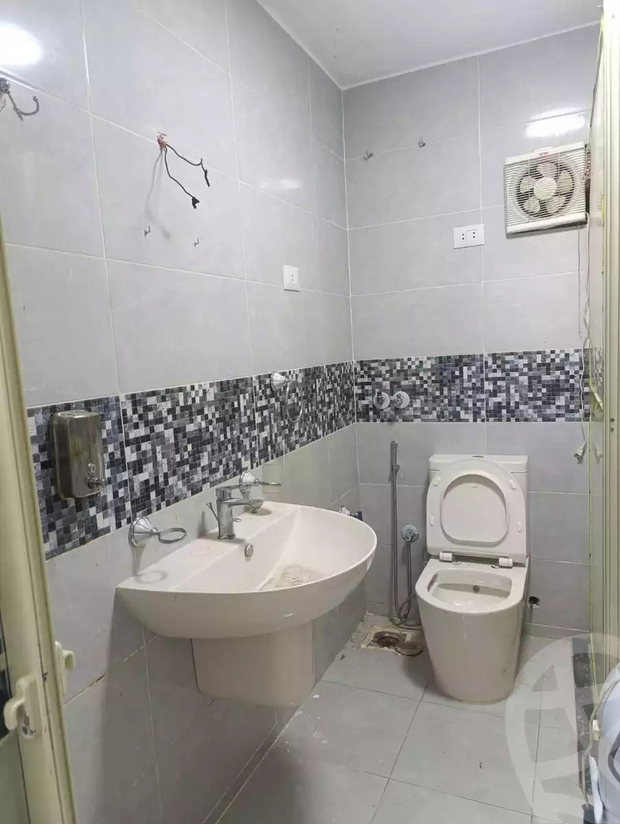 https://aqarmap.com.eg/ar/listing/5757946-for-rent-cairo-mokattam-el-hadabah-el-wosta-el-mantaqa-el-rabaa