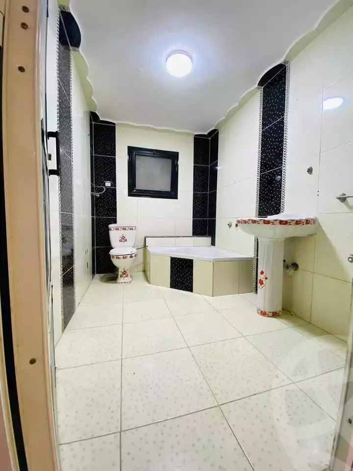 https://aqarmap.com.eg/ar/listing/5759685-for-sale-alexandria-l-jmy-shataa-el-nakheel