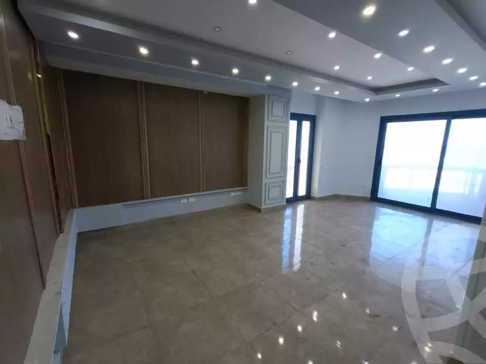 https://aqarmap.com.eg/ar/listing/5761000-for-sale-alexandria-camp-cesar-el-gaish-rd