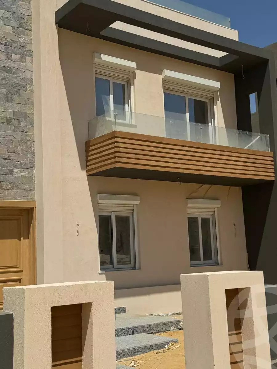 https://aqarmap.com.eg/en/listing/5762491-for-sale-cairo-el-sheikh-zayed-city-lshykh-zyd-ljdyd-zayard-north-strike-compound-palmier