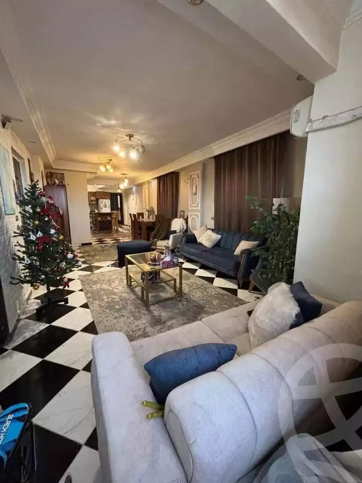 https://aqarmap.com.eg/en/listing/5763663-for-sale-cairo-heliopolis-gesr-elsuez-ibn-sender-square