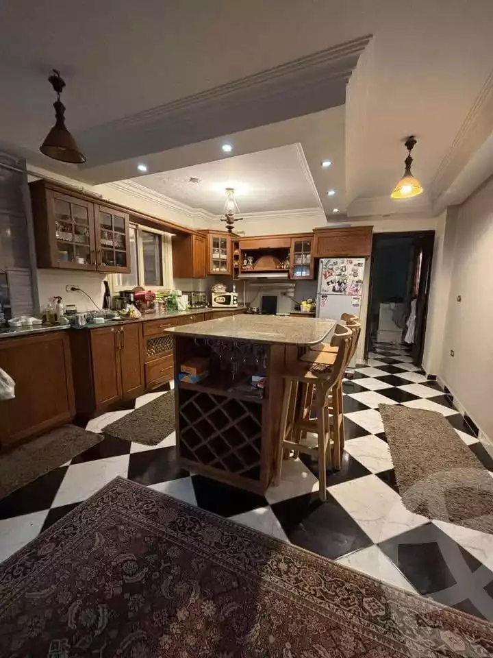 https://aqarmap.com.eg/en/listing/5763663-for-sale-cairo-heliopolis-gesr-elsuez-ibn-sender-square