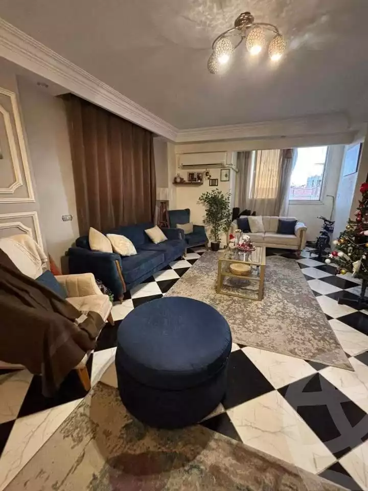 https://aqarmap.com.eg/en/listing/5763663-for-sale-cairo-heliopolis-gesr-elsuez-ibn-sender-square