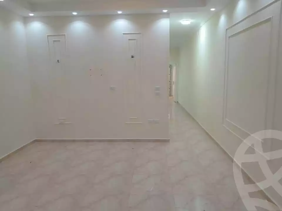 https://aqarmap.com.eg/en/listing/5765087-for-sale-cairo-mokattam-lhdb-l-ly-el-naforah-square