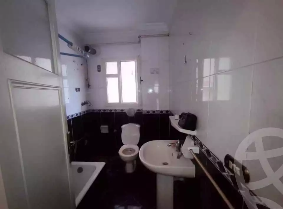 https://aqarmap.com.eg/en/listing/5766145-for-sale-alexandria-zezenia