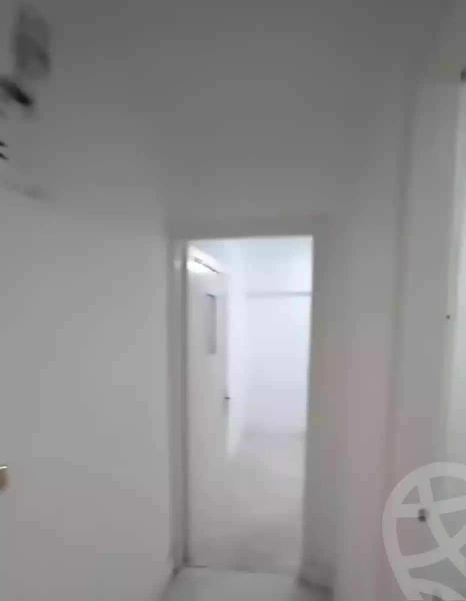 https://aqarmap.com.eg/ar/listing/5769078-for-sale-alexandria-l-jmy-bw-ywsf-hosni-mubarak-st
