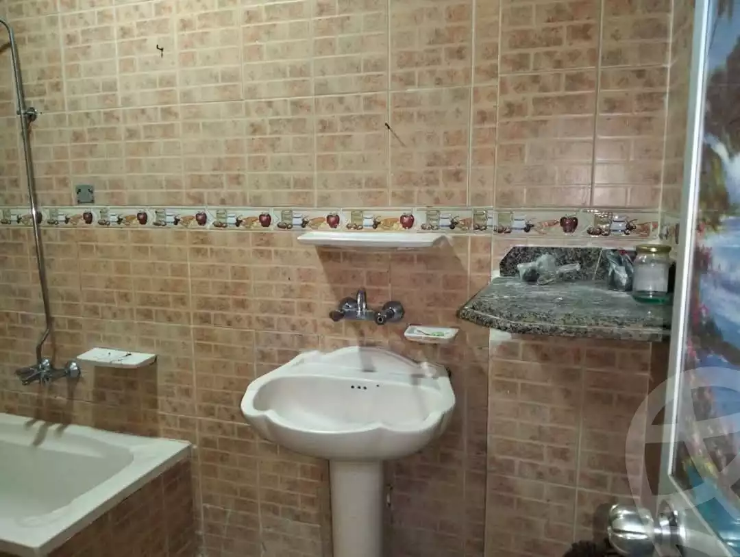 https://aqarmap.com.eg/en/listing/5770107-for-rent-alexandria-l-jmy-bw-ywsf-el-forn-st