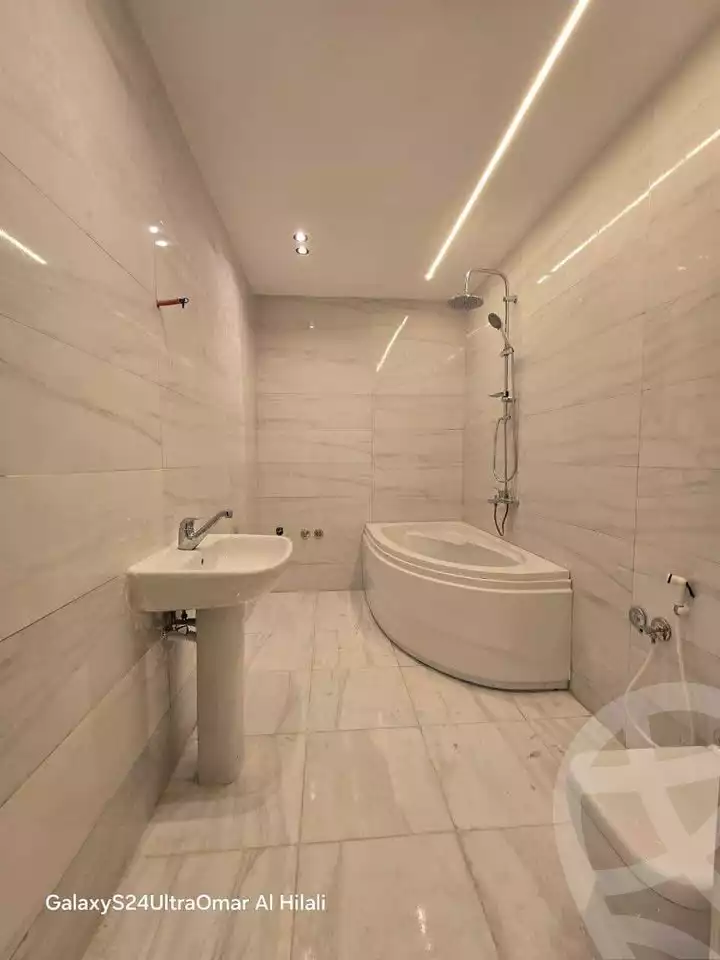 https://aqarmap.com.eg/ar/listing/5771652-for-sale-cairo-hadayek-el-ahram-mntq-n