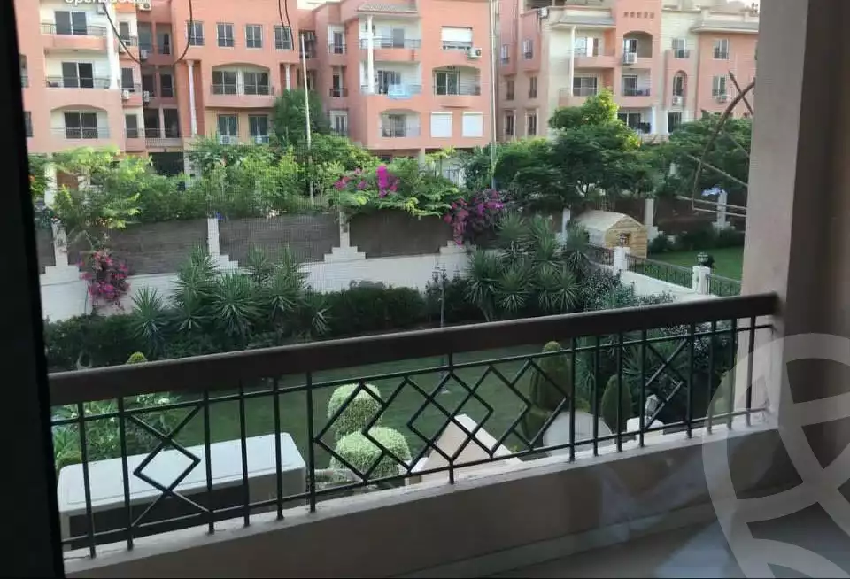 https://aqarmap.com.eg/ar/listing/5774884-for-sale-cairo-el-sheikh-zayed-city-compounds-kmbwnd-ljwmn