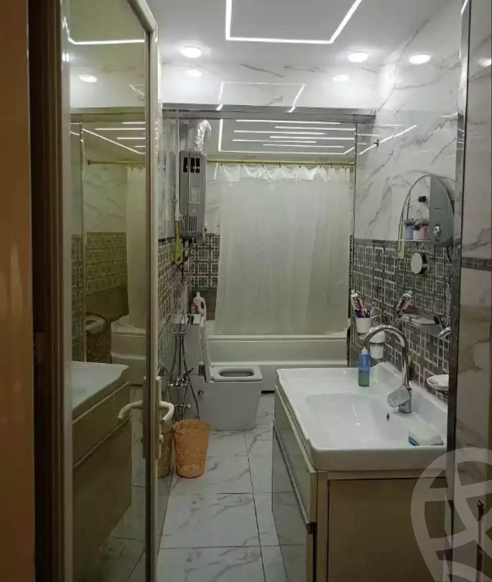 https://aqarmap.com.eg/en/listing/5775152-for-sale-cairo-el-haram-shareaa-khatem-el-morsalen