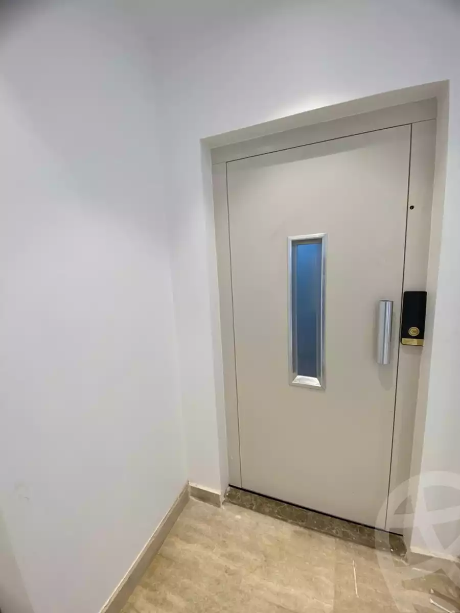 https://aqarmap.com.eg/en/listing/5775207-for-rent-cairo-el-sheikh-zayed-city-compounds-the-courtyard-mall-dorra