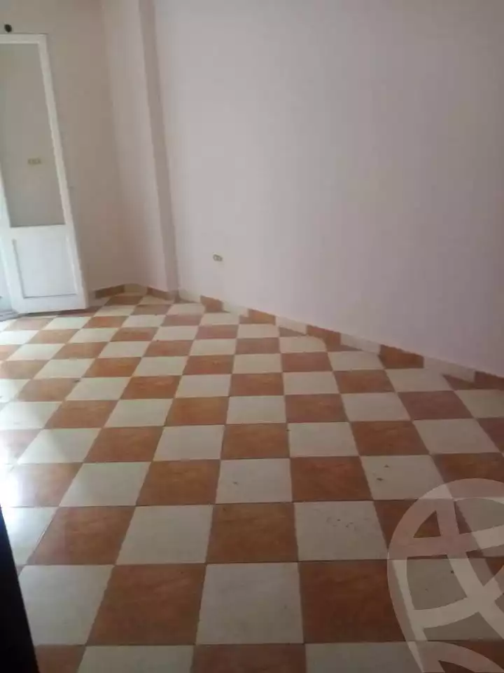https://aqarmap.com.eg/en/listing/5776517-for-rent-alexandria-sydy-bshr
