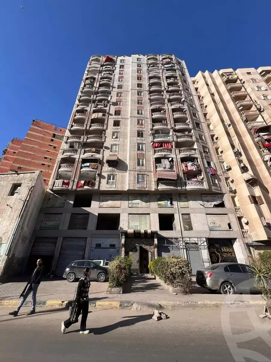 https://aqarmap.com.eg/ar/listing/5777632-for-sale-alexandria-moharram-bey-kanal-al-mahmoudeya-al-bahri-st