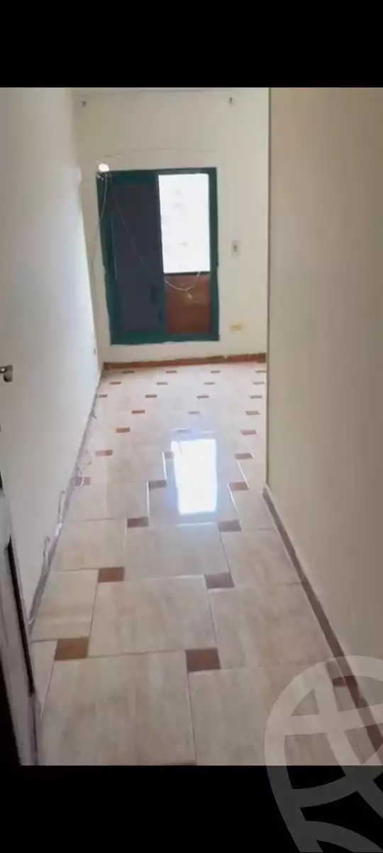 https://aqarmap.com.eg/en/listing/5779321-for-sale-cairo-helwan-helwan-el-sharkeya-mostafa-safwat-st