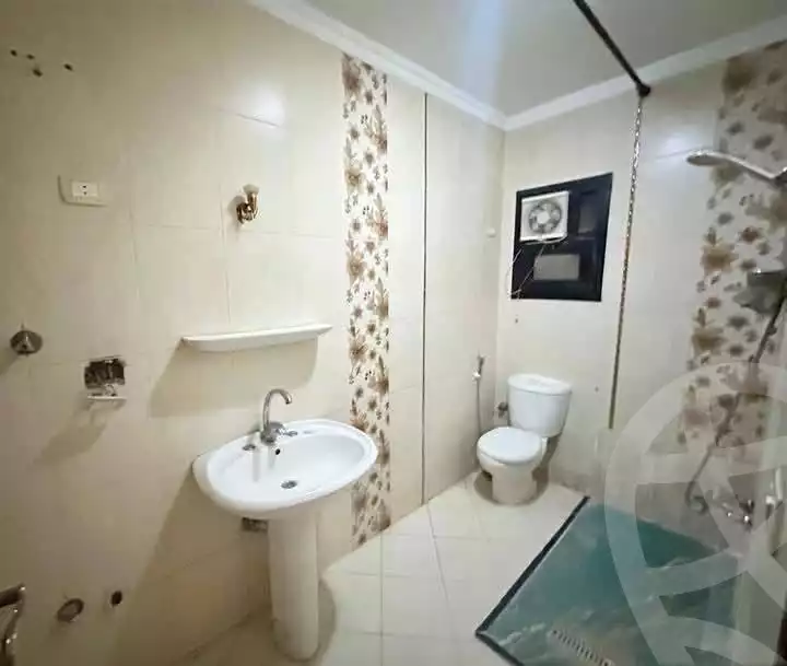 https://aqarmap.com.eg/en/listing/5780452-for-sale-cairo-mokattam-el-hadabah-el-wosta-el-mantaqa-el-rabaa