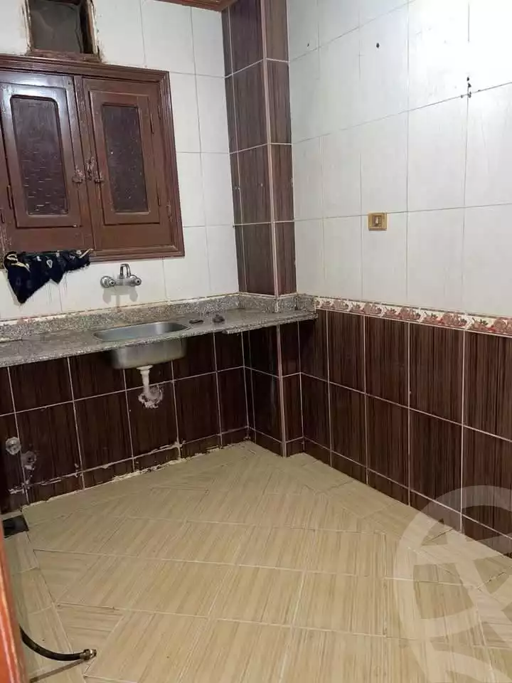 https://aqarmap.com.eg/en/listing/5781681-for-rent-cairo-15th-of-may-mjwr-9