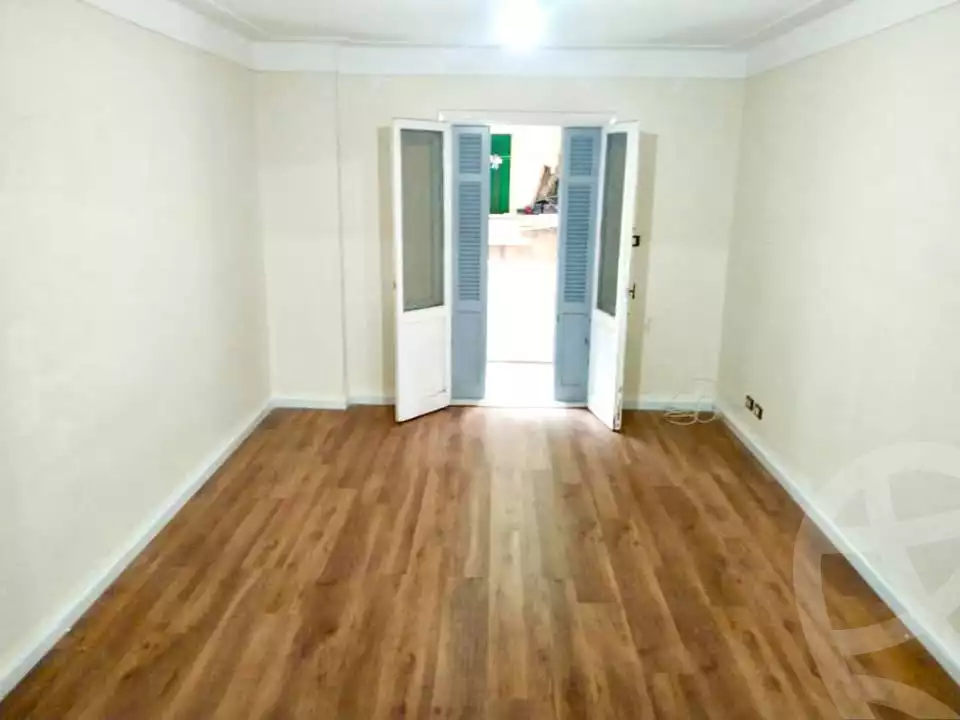 https://aqarmap.com.eg/ar/listing/5783819-for-sale-alexandria-camp-cesar-abd-el-moneim-sanad-st