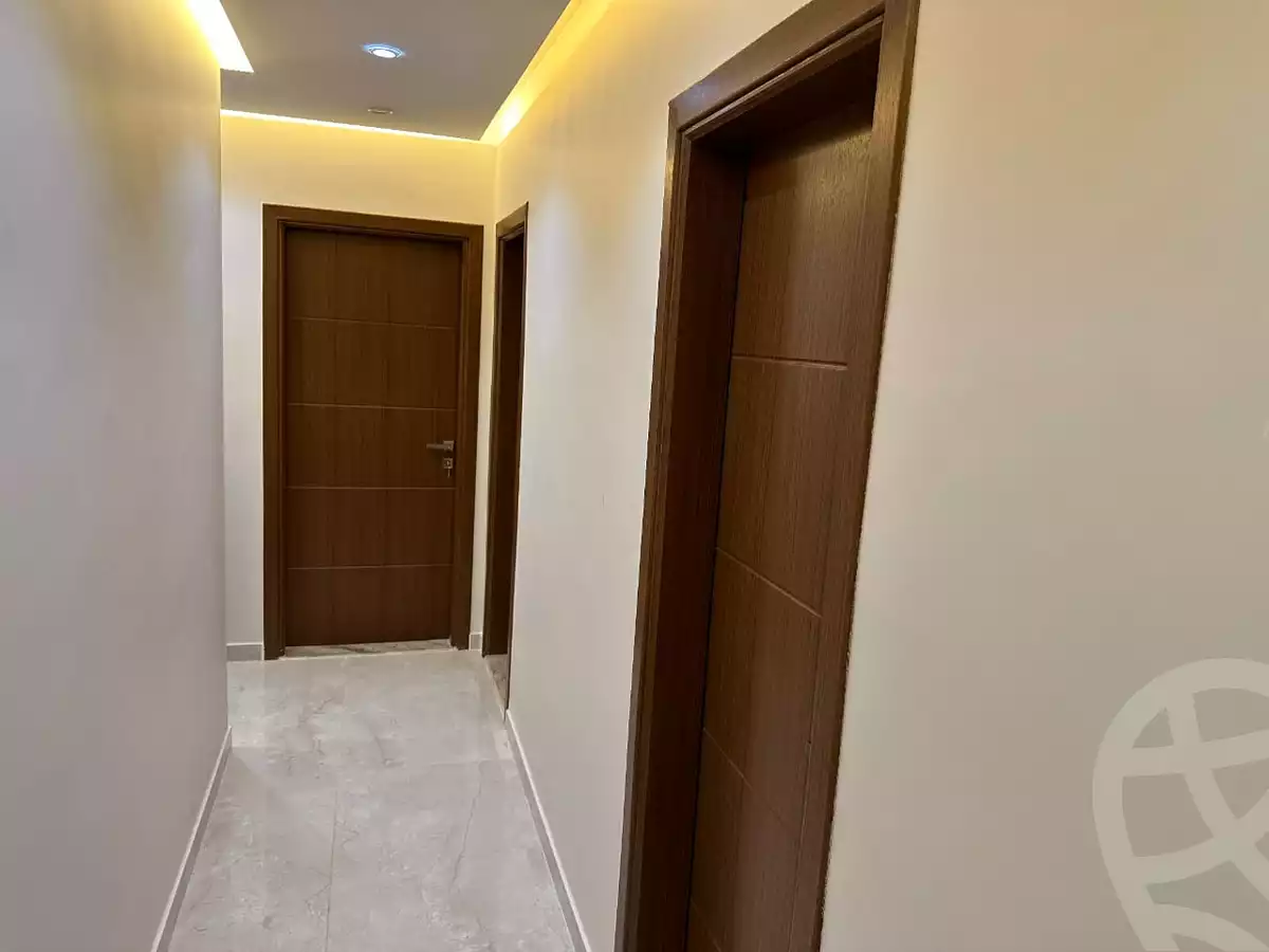 https://aqarmap.com.eg/ar/listing/5495878-for-rent-cairo-new-cairo-lmstqbl-syty-compounds-pulse-mall-melee