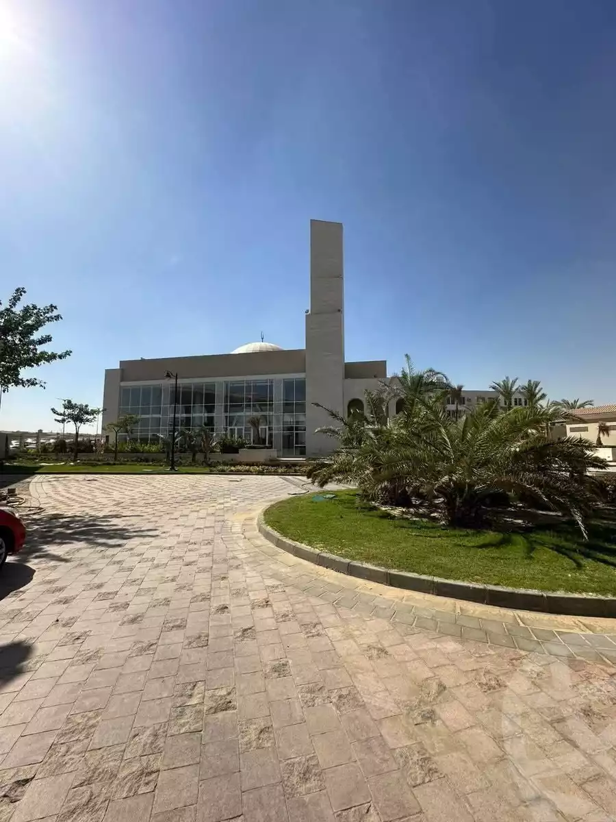 https://aqarmap.com.eg/en/listing/5785592-for-sale-cairo-el-sheikh-zayed-city-compounds-kmbwnd-fyldj-wyst-dr-llttwyr